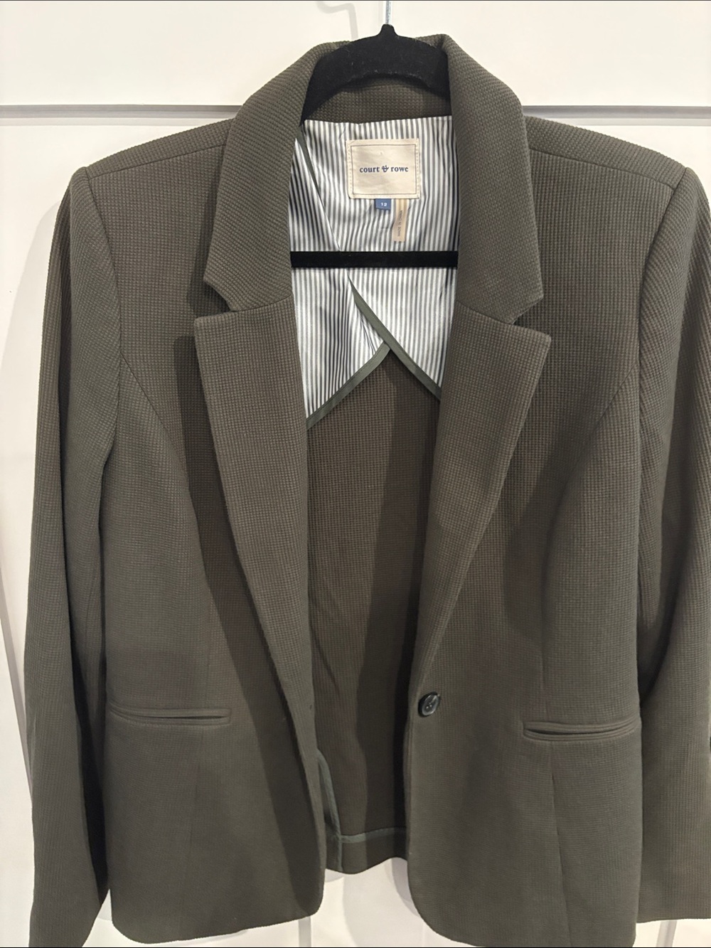 COURT & ROWE Olive Green Women's Blazer with Notch Lapel